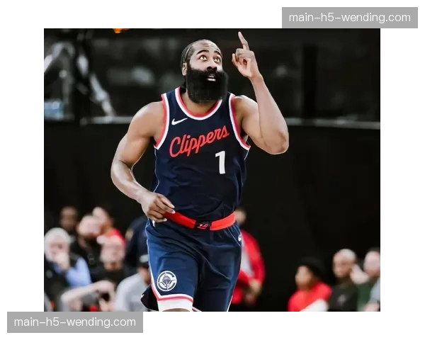 骑士主场112-84大胜篮网 米登组合战术配合日趋成熟 骑士主场112-84大胜篮网 米登组合战术配合日趋成熟